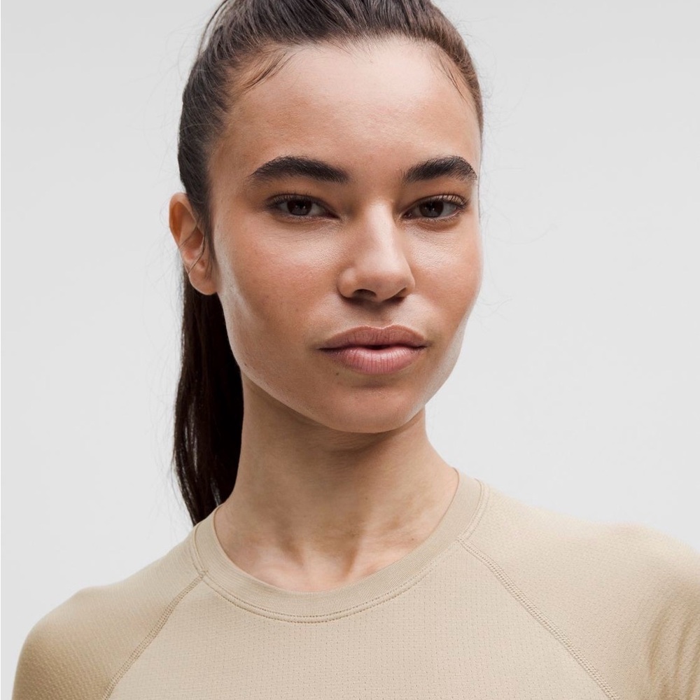 lululemon Sheer Oak Short Sleeve swiftly tech crop - Picture 8 of 11